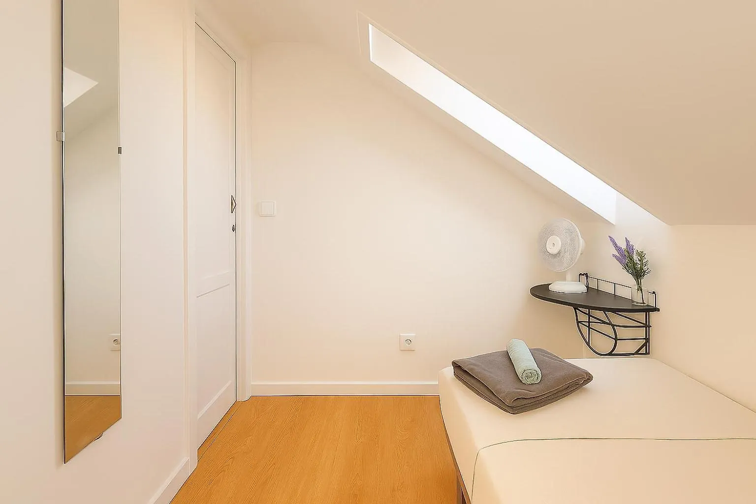 Privatunterkunft Santos Apartment In Central Lisbon With River View Portugal
