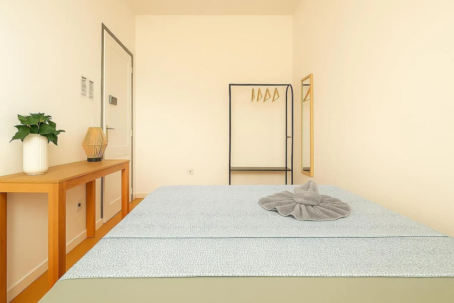 Privatunterkunft Santos Apartment In Central Lisbon With River View