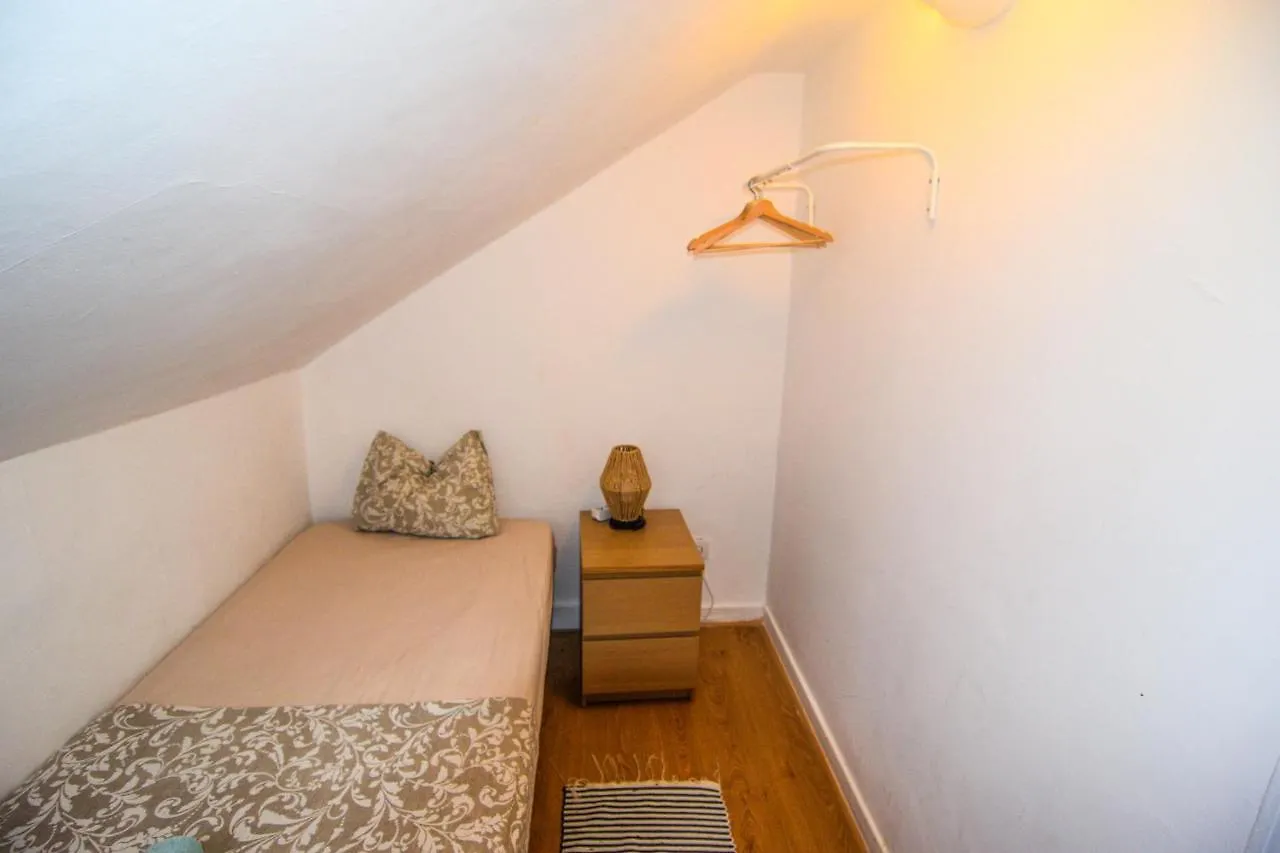 Santos Apartment In Central Lisbon With River View Homestay