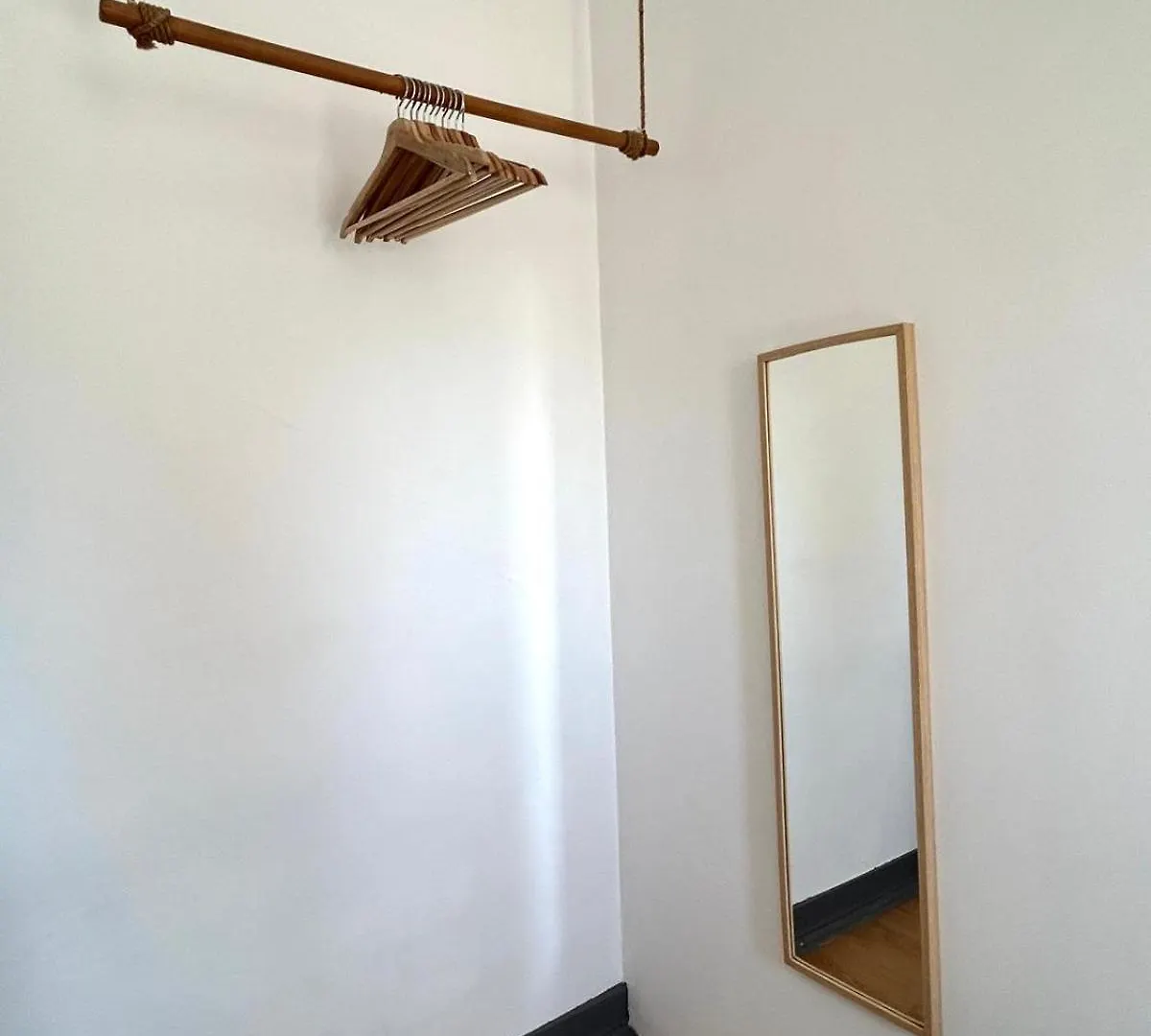 Santos Apartment In Central Lisbon With River View Homestay
